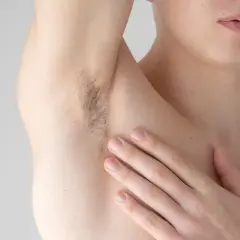 Guzek pod pachą - do jakiego lekarza udać się w obawie o zdrowie?