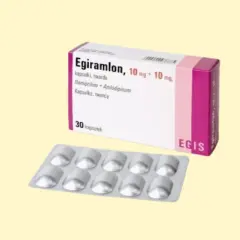 Opakowanie leku Egiramlon 10 mg + 10 mg, zawierające 30 kapsułek w blistrze.