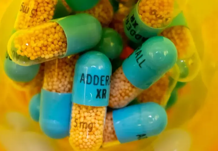 Ile kosztują leki na ADHD? Ceny, refundacja i dostępność w Polsce