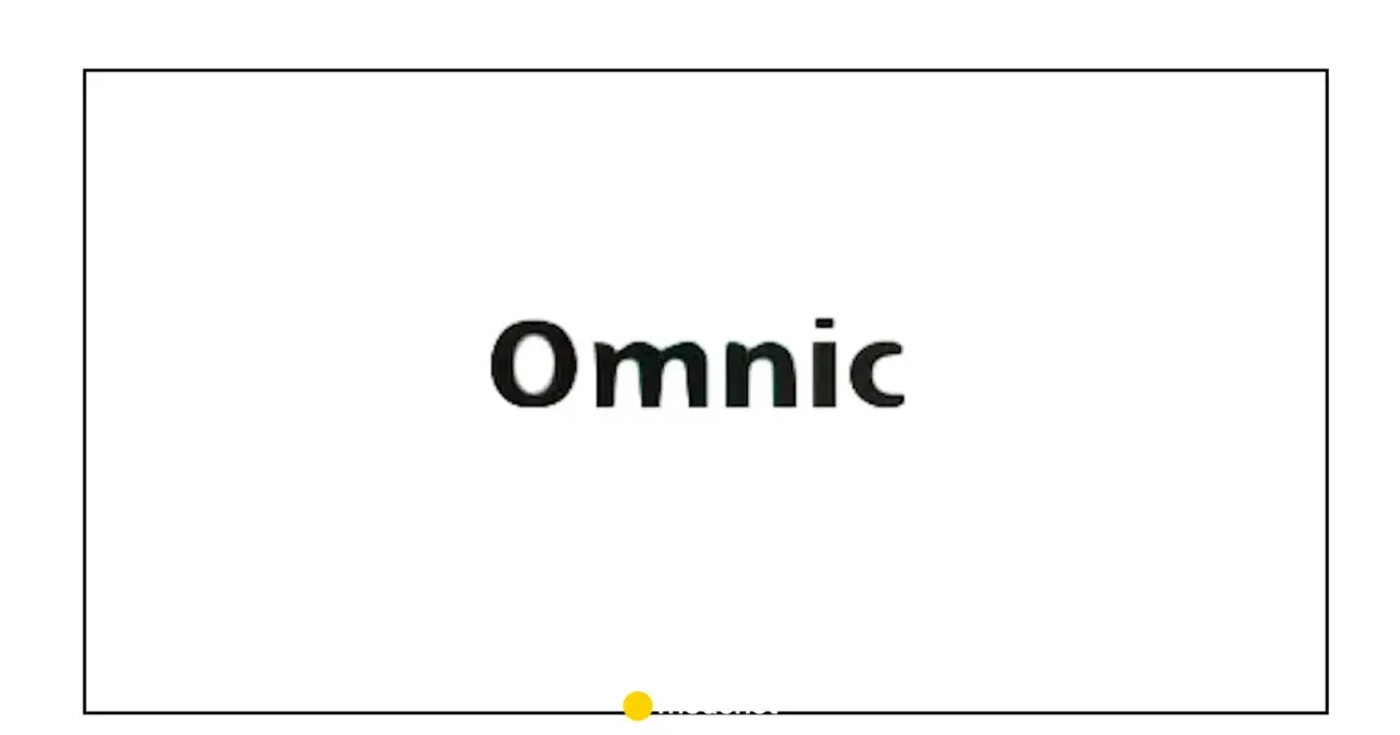 Napis "Omnic" na białym tle. Pod nim mała żółta kropka i przerywana linia, jakby coś się ładowało.